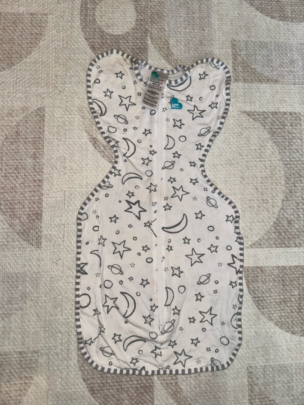 Love to dream White Sleep Sack with Gray Star and Moon Print
